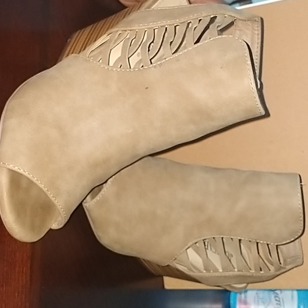 JustFab heels